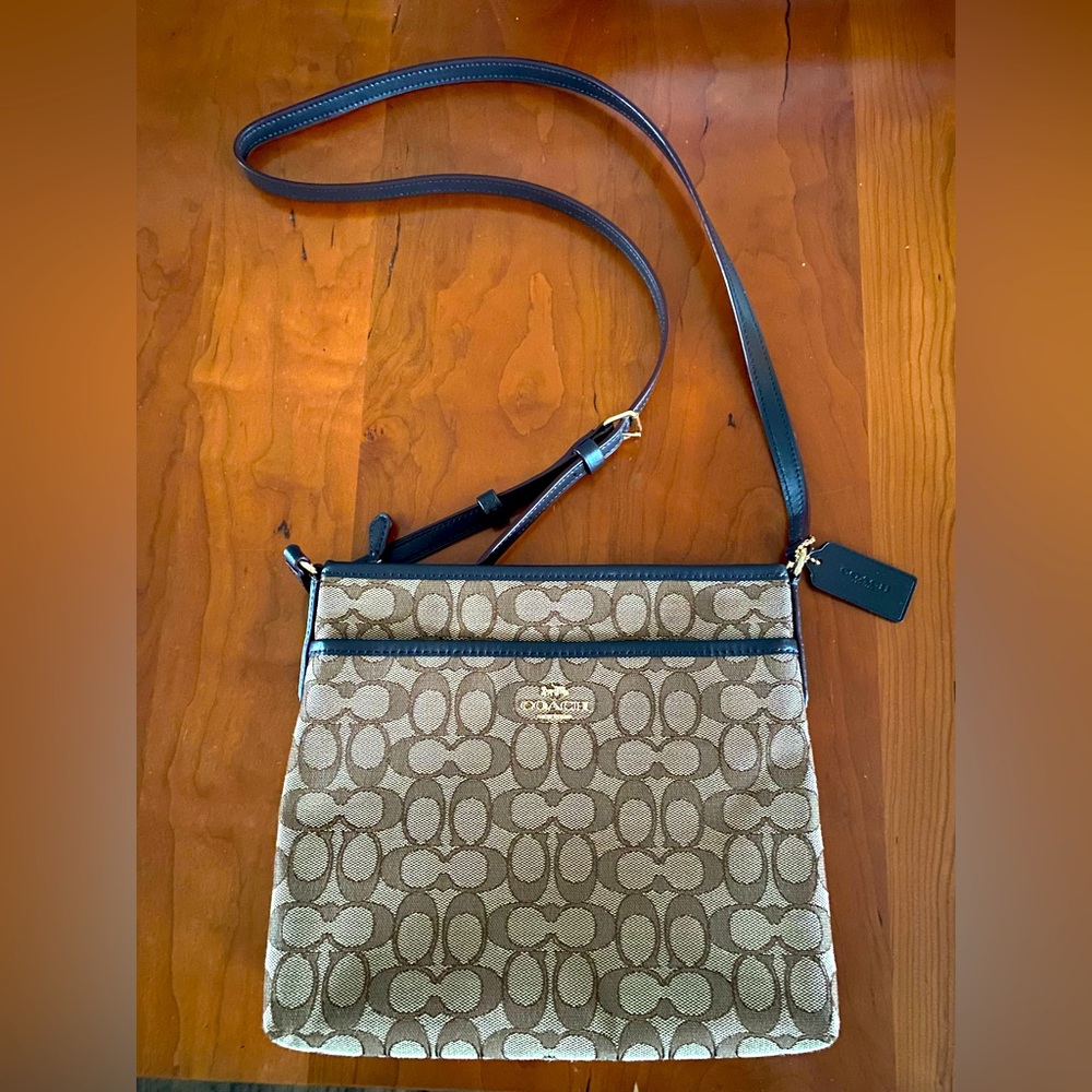 Coach purse- only used once!!